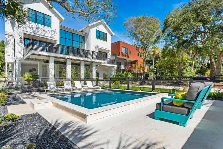 Private Pool Hotels & Luxury Villas image 3